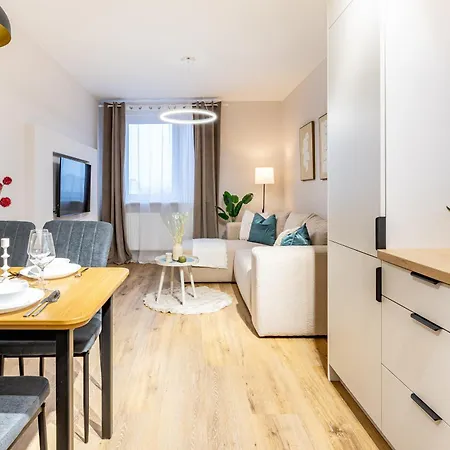 Family Airport Stop By Vaya Lägenhet *