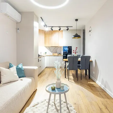 Apartment Family Airport Stop By Vaya