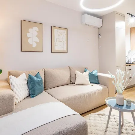 Lägenhet Family Airport Stop By Vaya