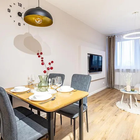 Apartment Family Airport Stop By Vaya Warschau