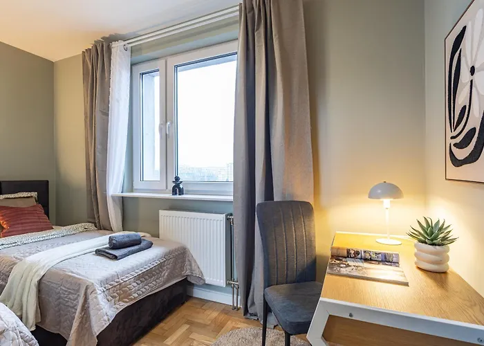 Family Airport Stop By Vaya Appartement Varsovie