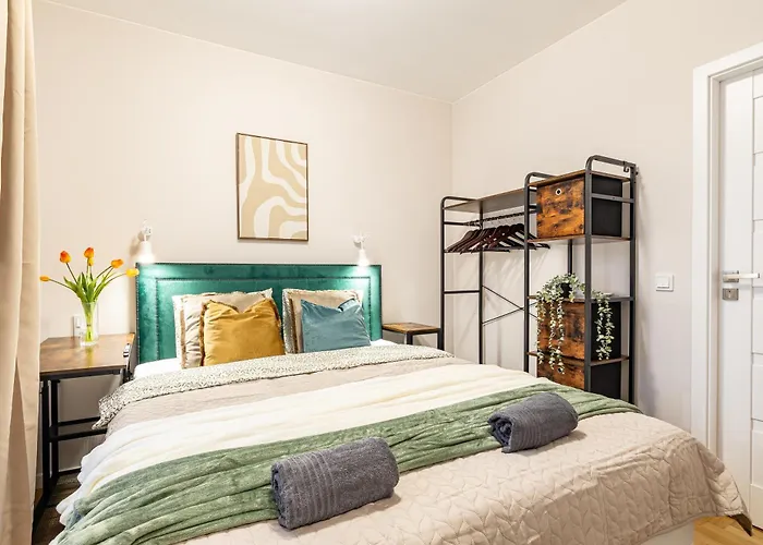 Family Airport Stop By Vaya *